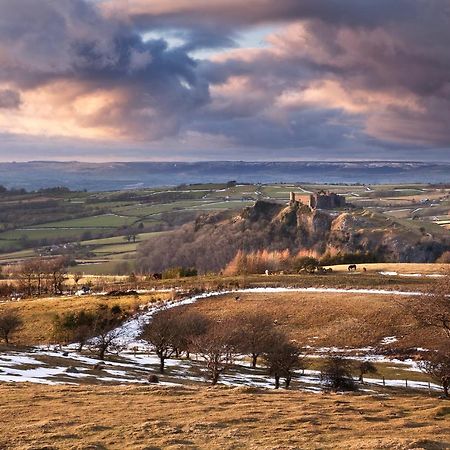 Maes Y Mel- A Couples, Pet Friendly, Rural Romantic Getaway With Countryside Views Gellywen Экстерьер фото